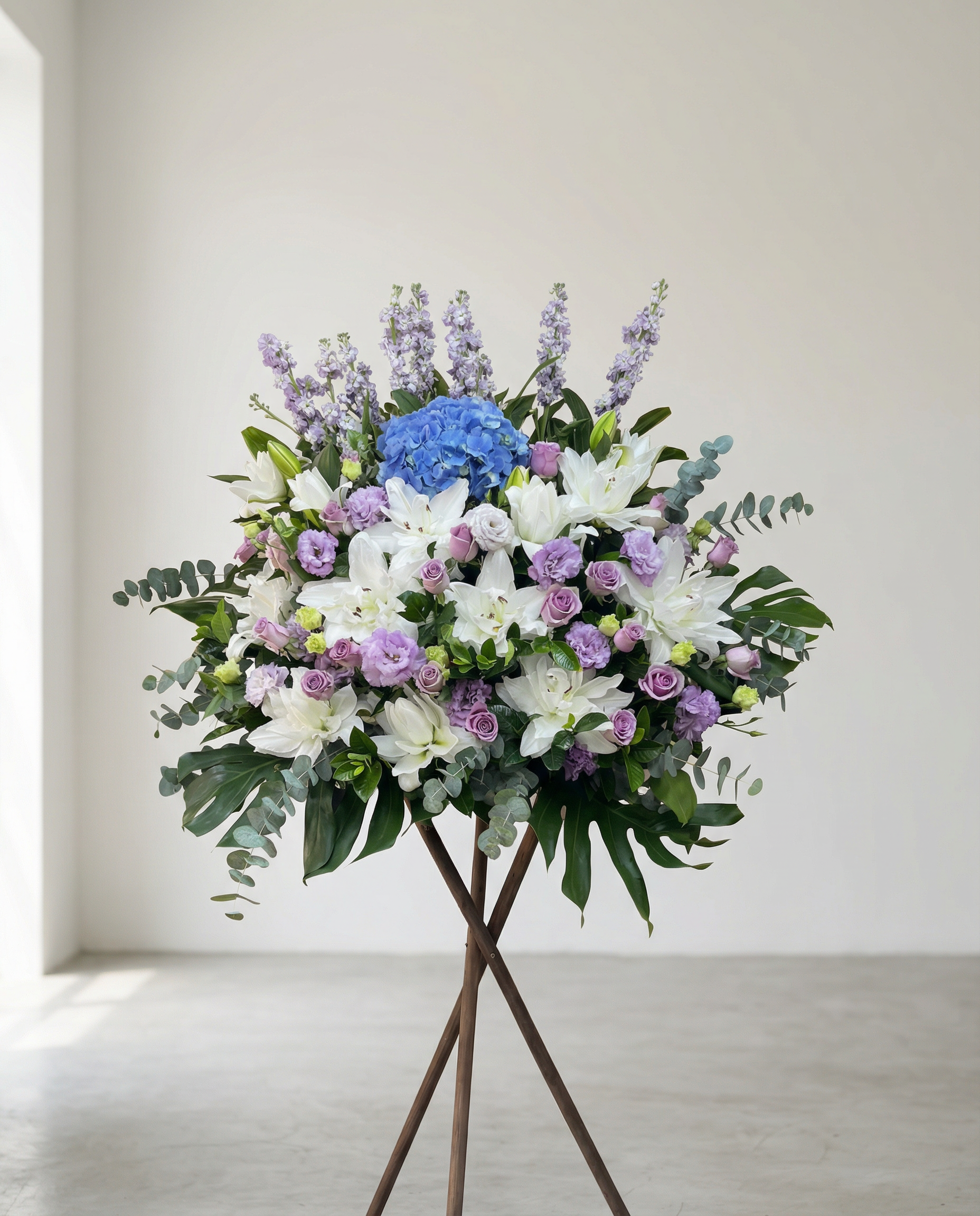 德高望重 ‧ 藍繡球紫桔梗追悼花籃